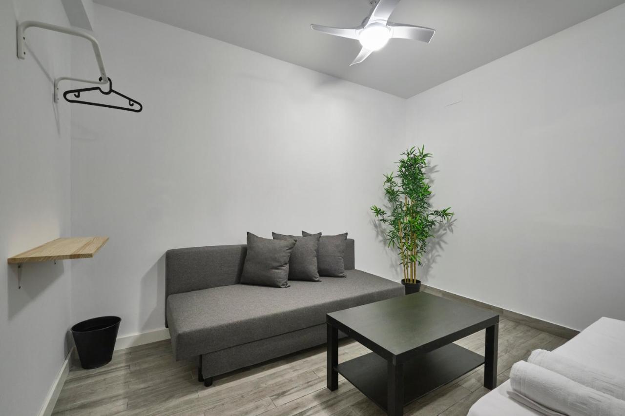 Nunez De Arce Habitaciones Madrid Luaran gambar